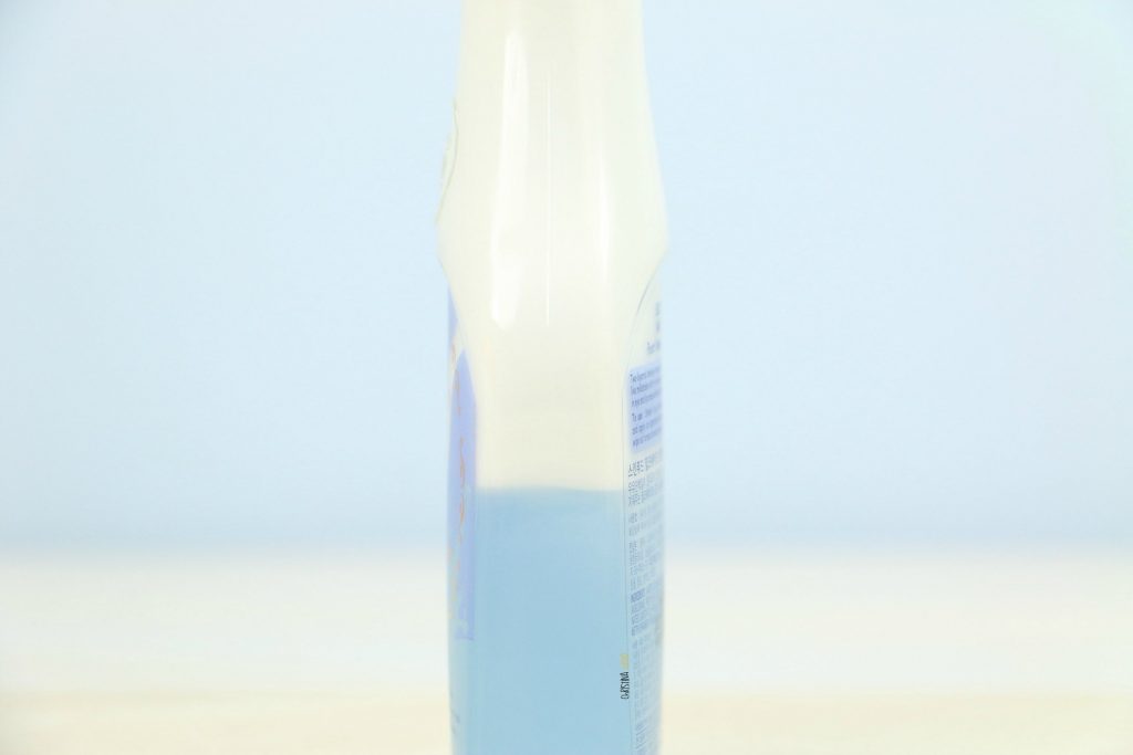 Skinfood milk shake make up remover